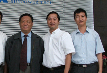 中國(guó)工程院院士、時(shí)任南京工業(yè)大學(xué)歐陽(yáng)平凱校長(zhǎng)訪問中圣